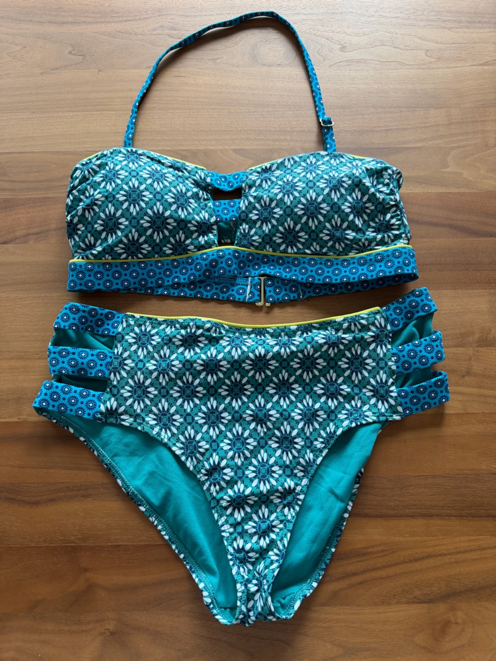 Cole of California Teal Tile Print Floral High-Waist Bikini Set. Size L. NWOT.